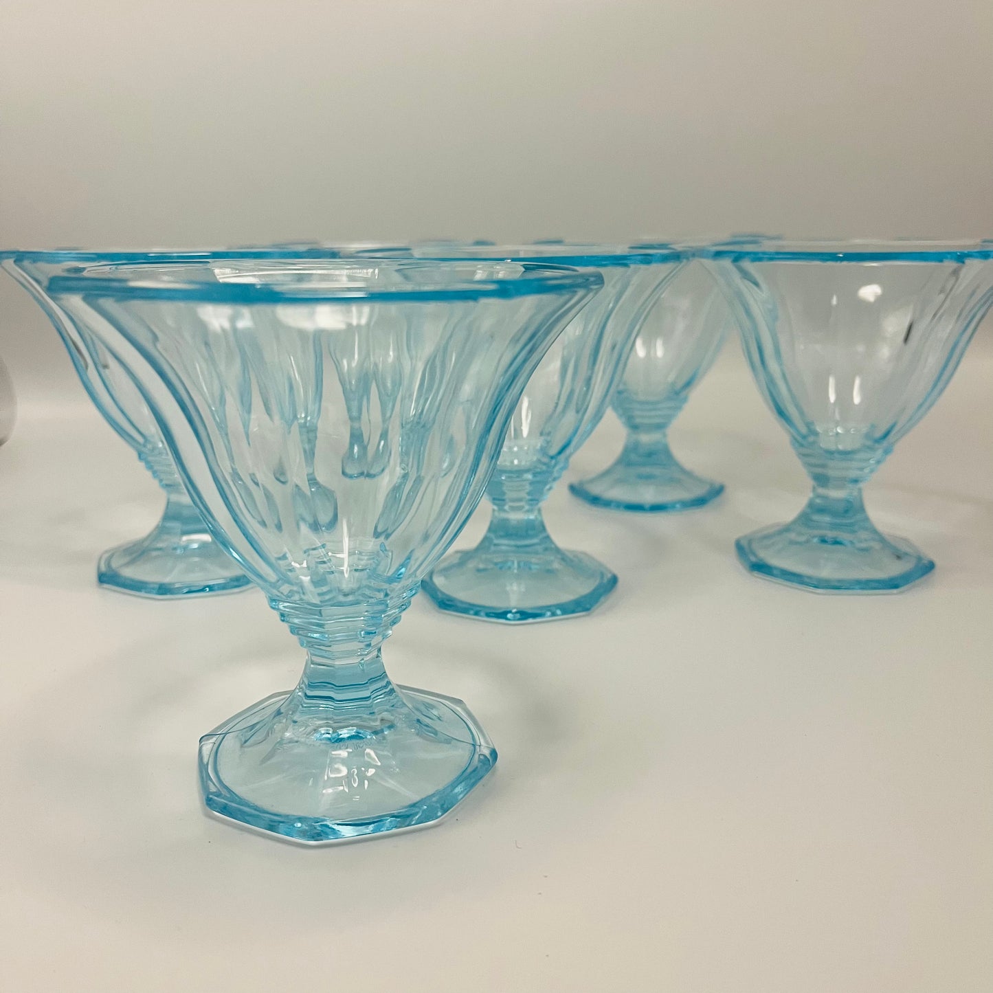 Set van zes vintage coupes - lichtblauw